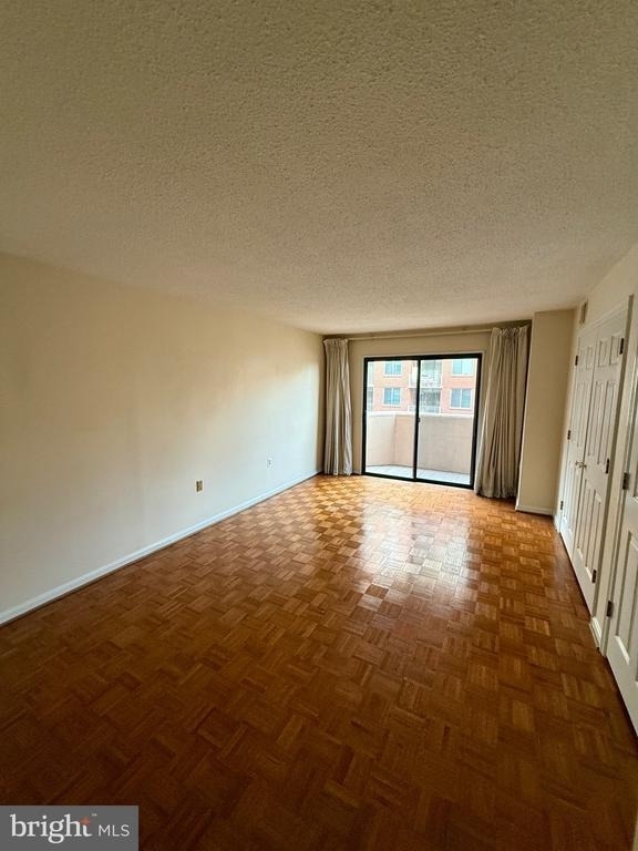 1301 N Courthouse Road N - Photo 13