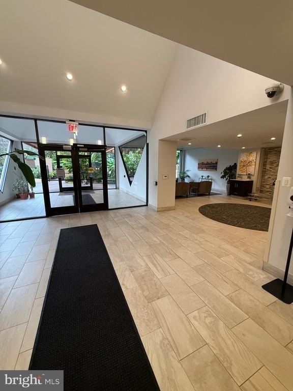 1301 N Courthouse Road N - Photo 14