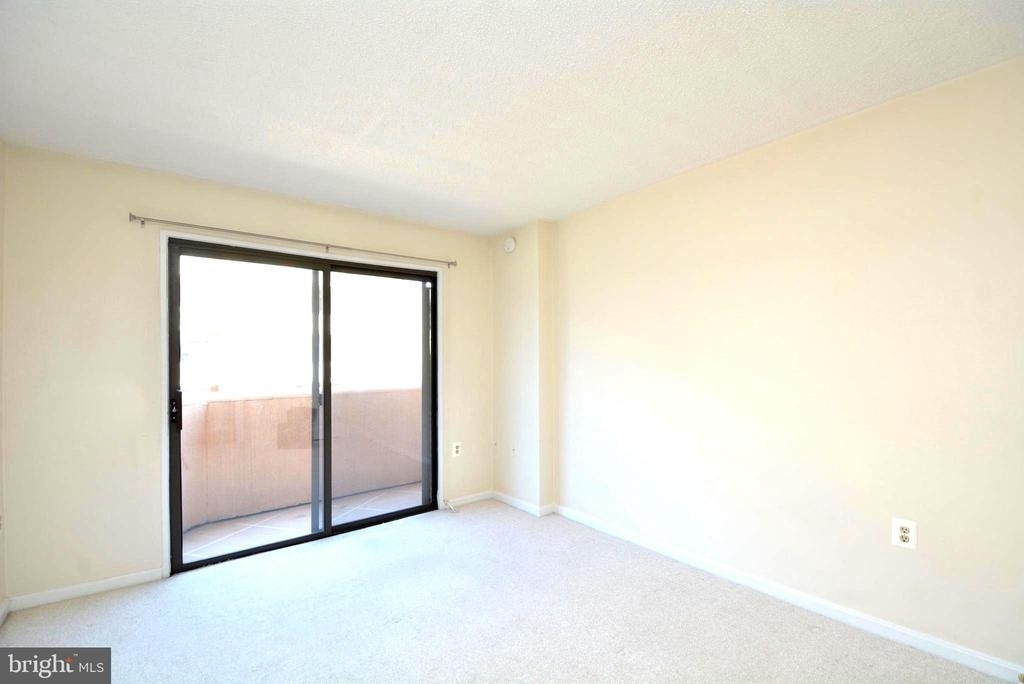 1301 Courthouse Road N - Photo 28