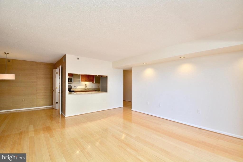 1301 Courthouse Road N - Photo 12