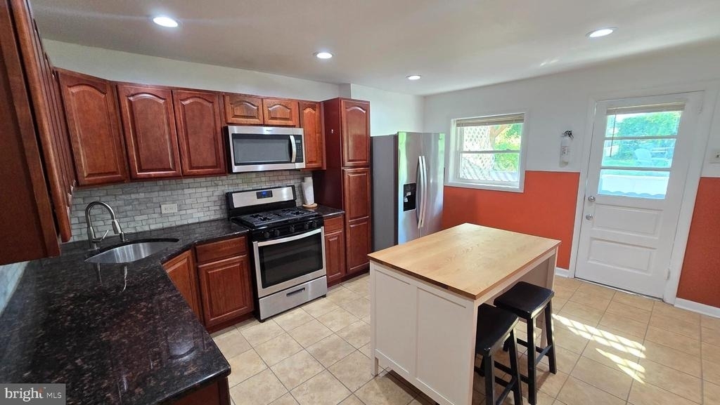 129 Ripka Street - Photo 4