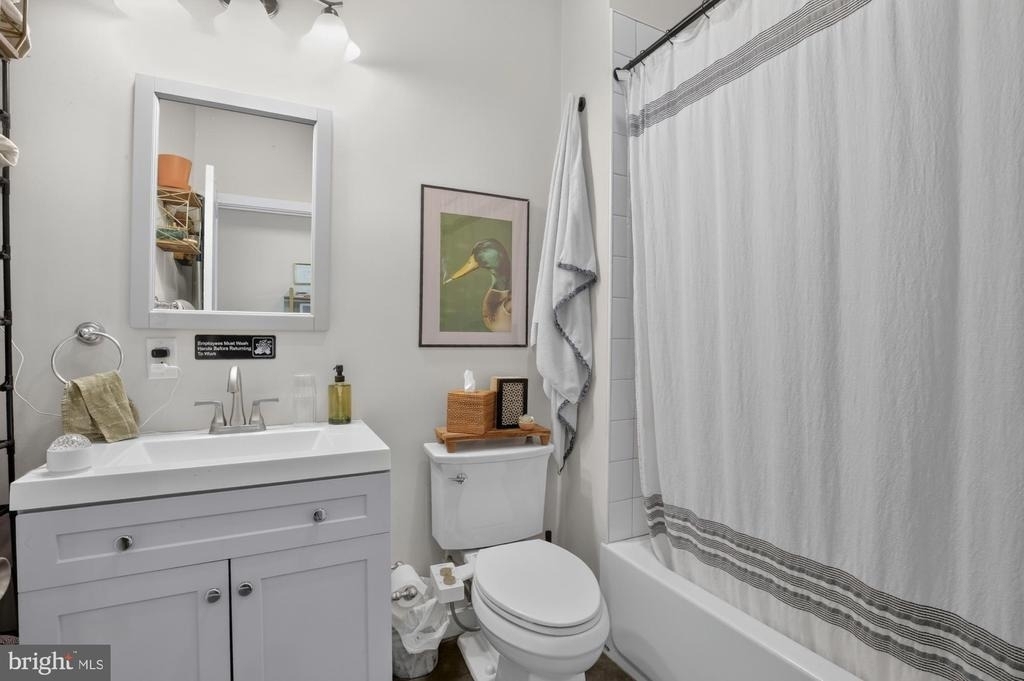 2045 Trenton Avenue - Photo 15