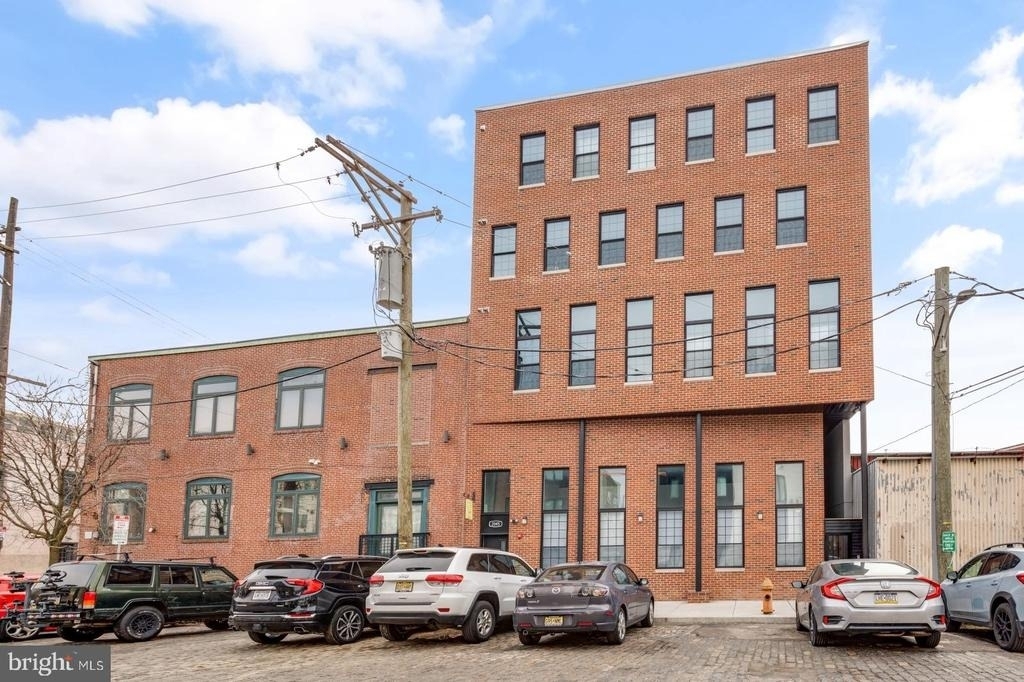 2045 Trenton Avenue - Photo 21