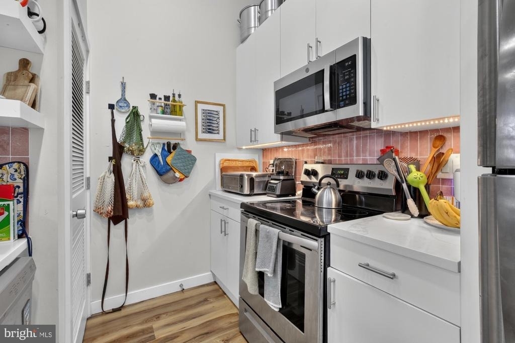 2045 Trenton Avenue - Photo 2