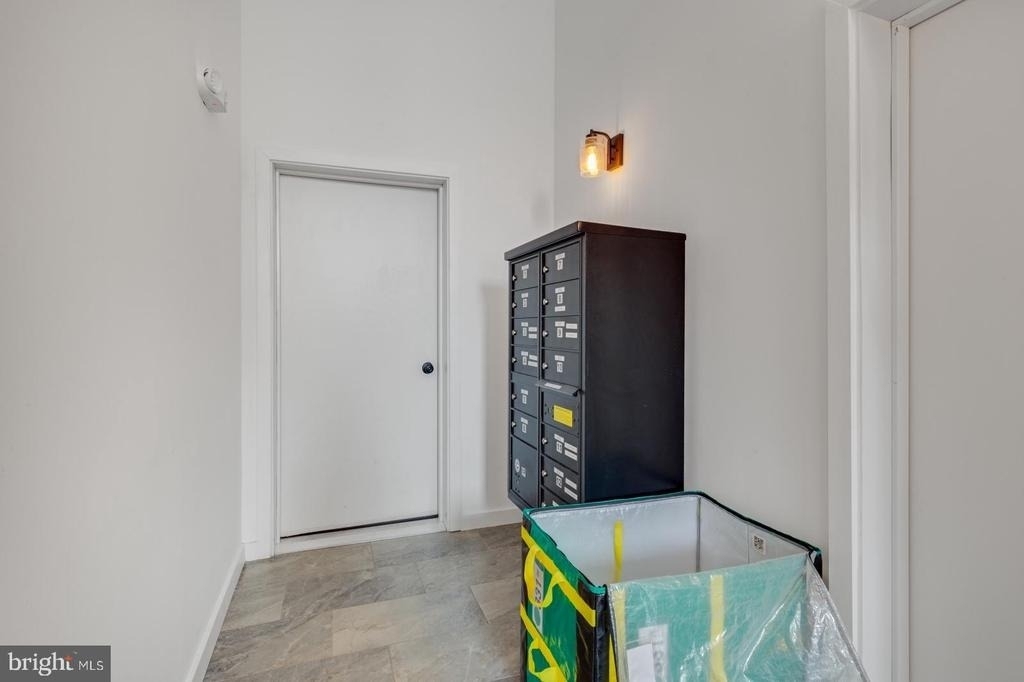 2045 Trenton Avenue - Photo 19