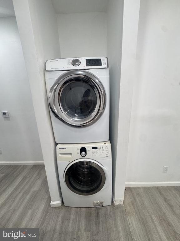 2328 Nicholas Street - Photo 1
