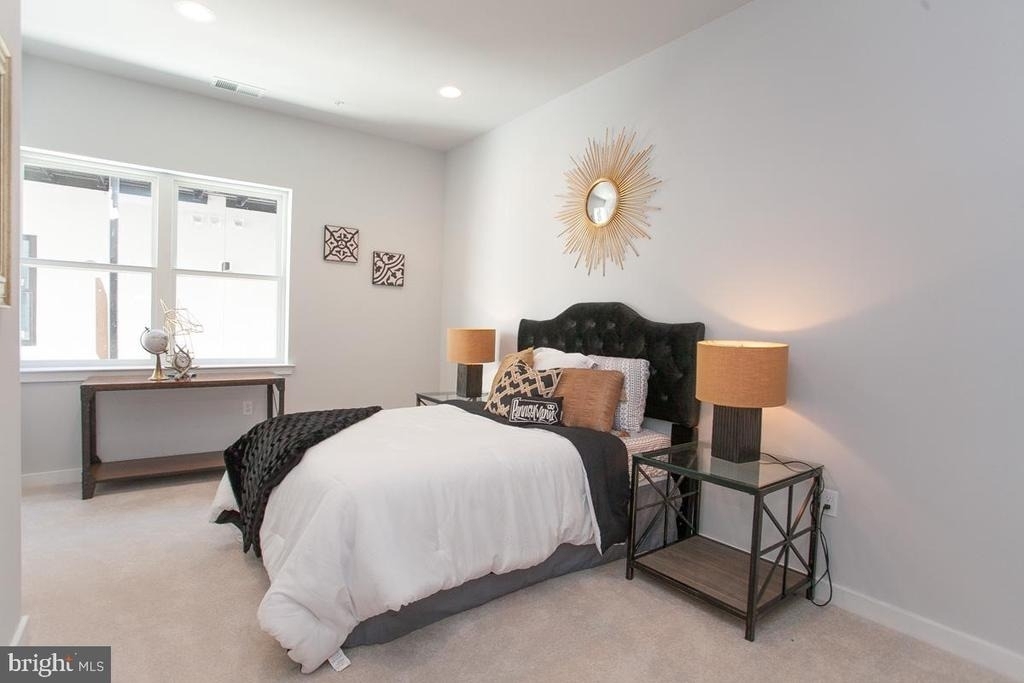 5938 Henry Avenue - Photo 7