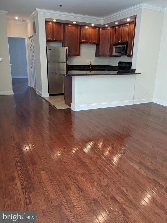 627 N 18th Street - Photo 2