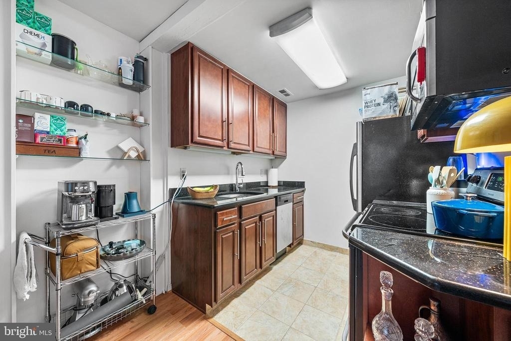 224 W Rittenhouse Square - Photo 18