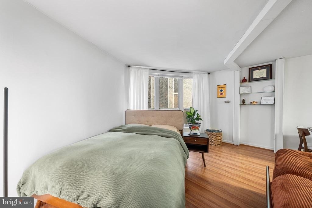 224 W Rittenhouse Square - Photo 8
