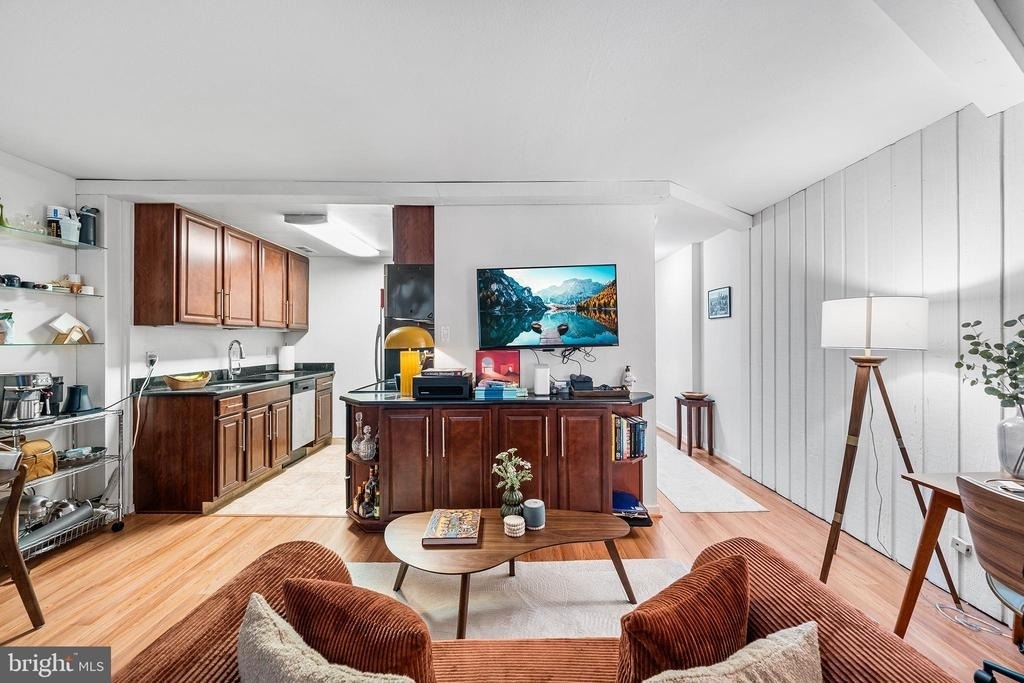 224 W Rittenhouse Square - Photo 15