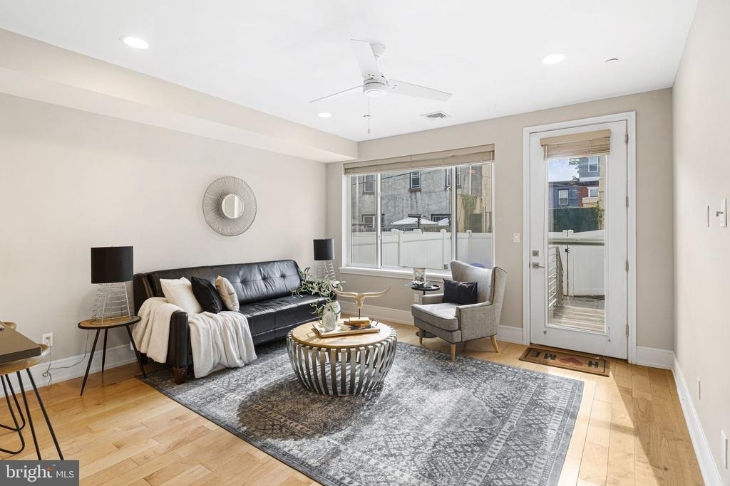 1004 S 17th Street - Photo 0