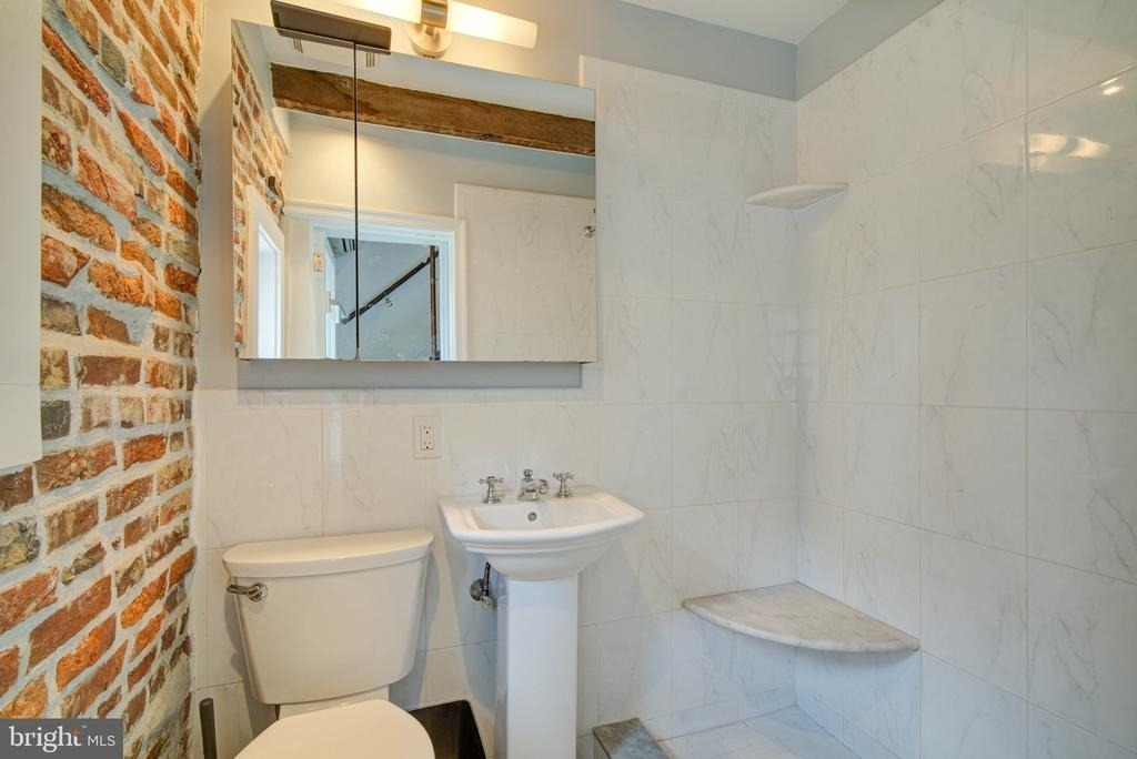 229 S Jessup Street - Photo 11