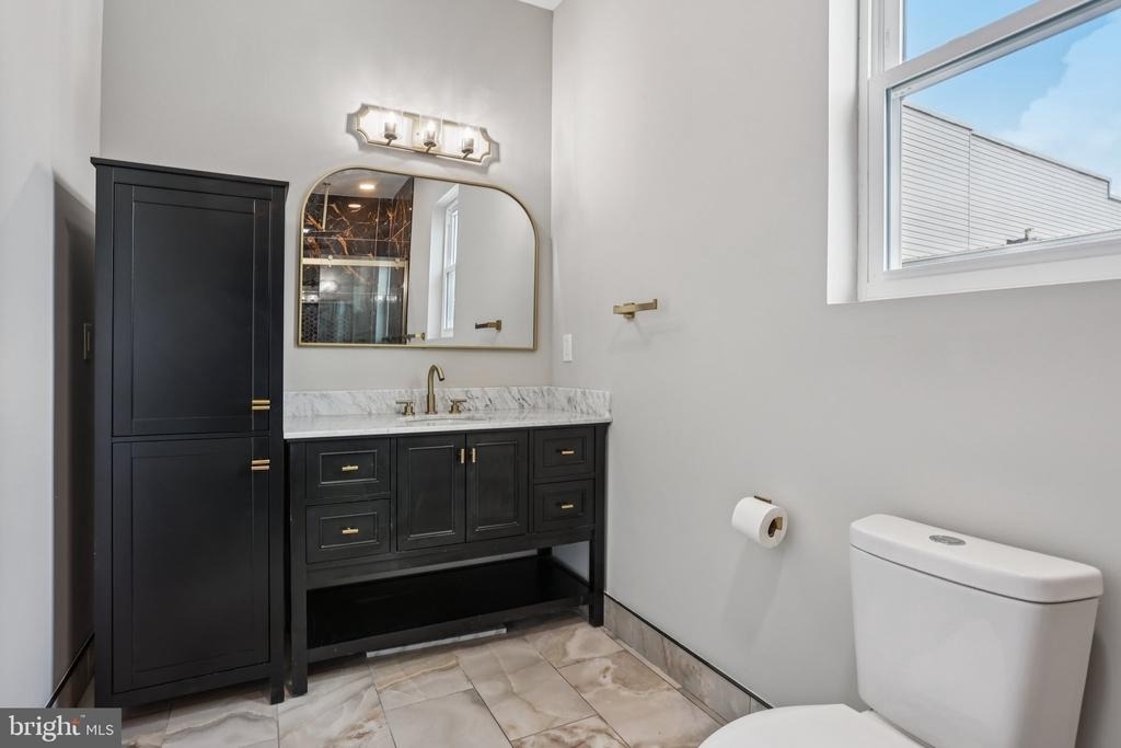 2225 N Waterloo Street - Photo 27