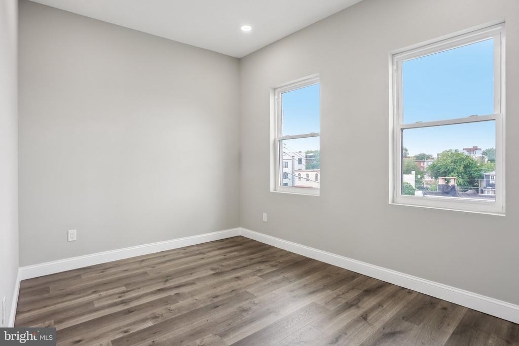 2225 N Waterloo Street - Photo 24