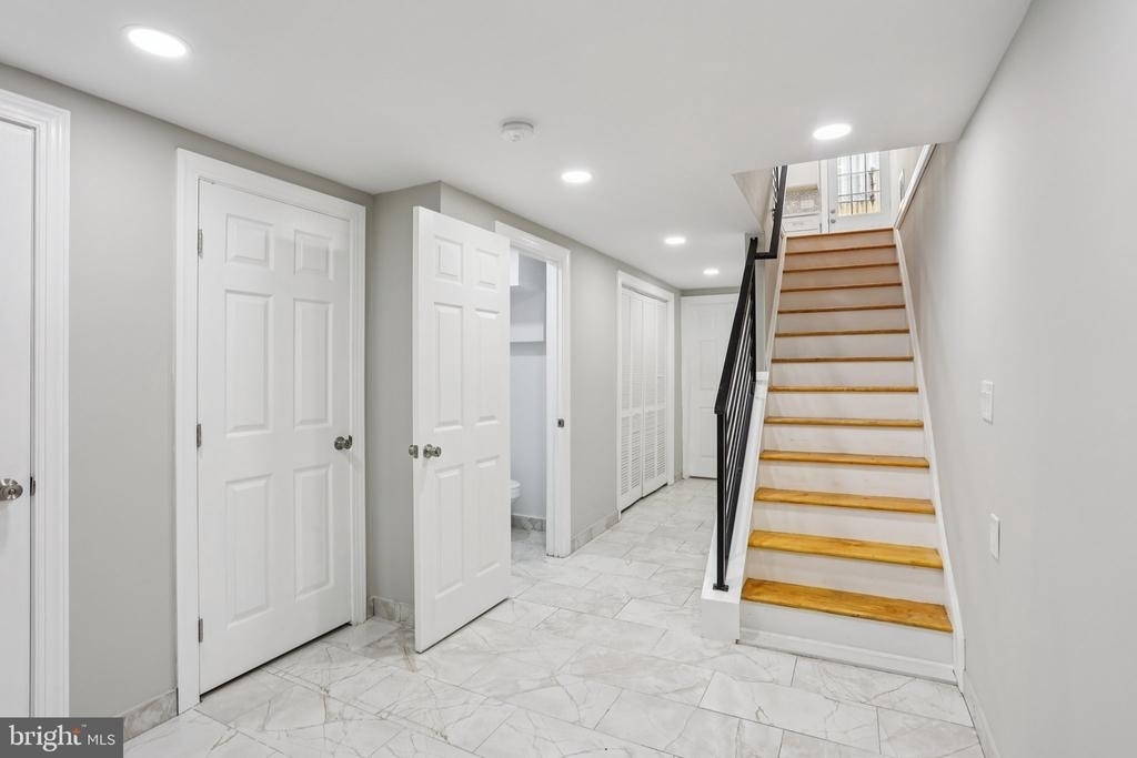 2225 N Waterloo Street - Photo 17