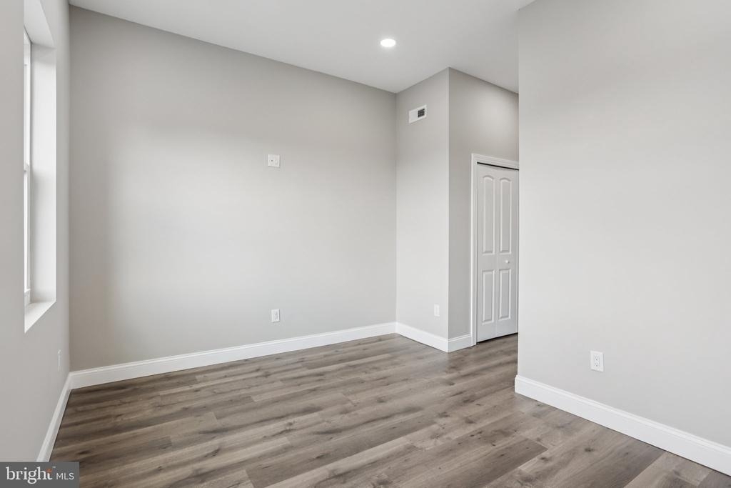 2225 N Waterloo Street - Photo 25