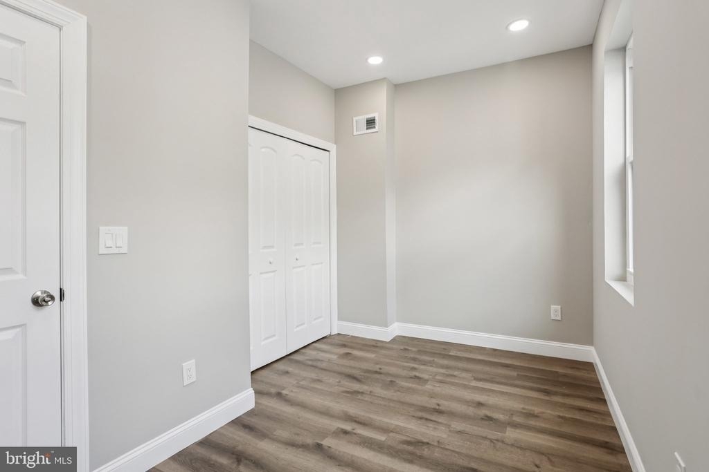2225 N Waterloo Street - Photo 15