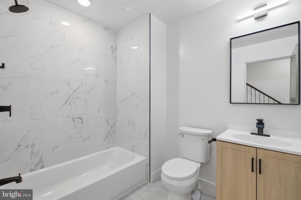 3931 Fairmount Avenue - Photo 5