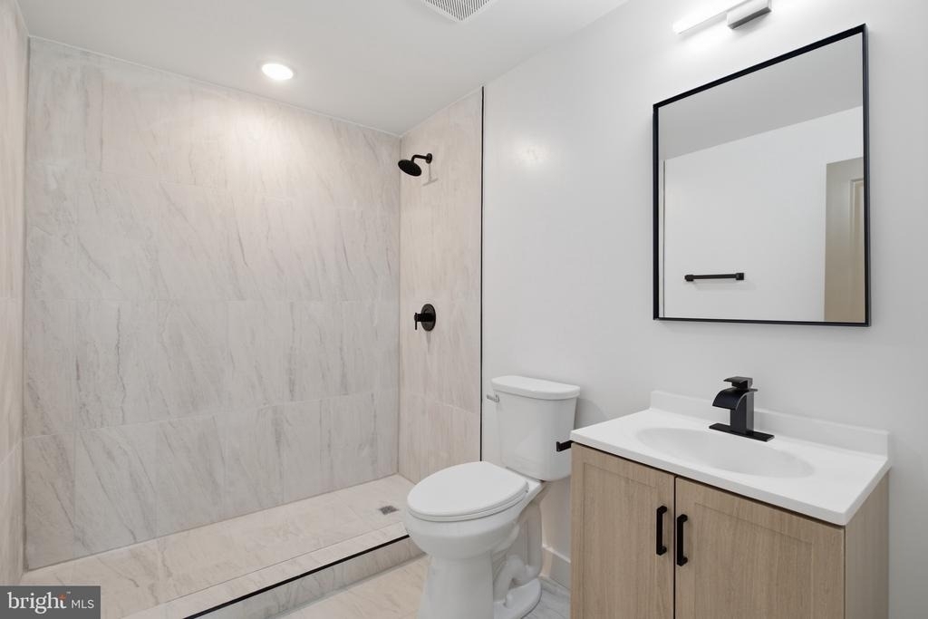 3931 Fairmount Avenue - Photo 4