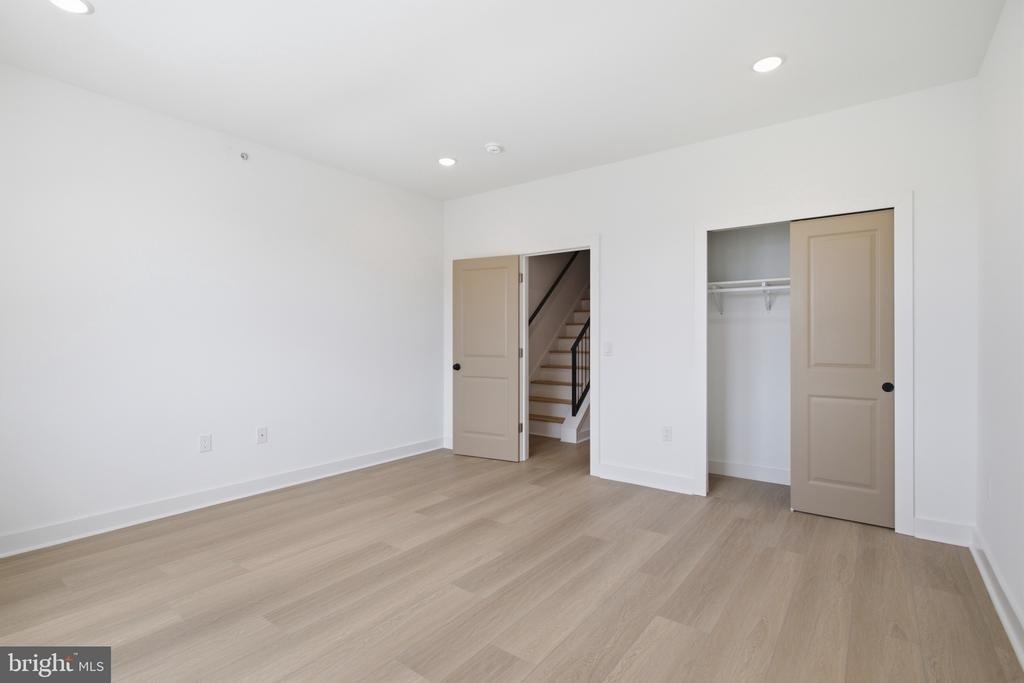 3931 Fairmount Avenue - Photo 18