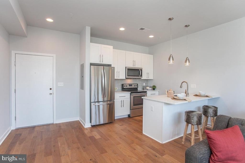5938 Henry Avenue - Photo 4