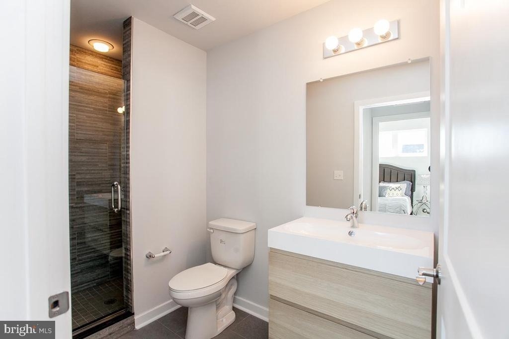 5938 Henry Avenue - Photo 11
