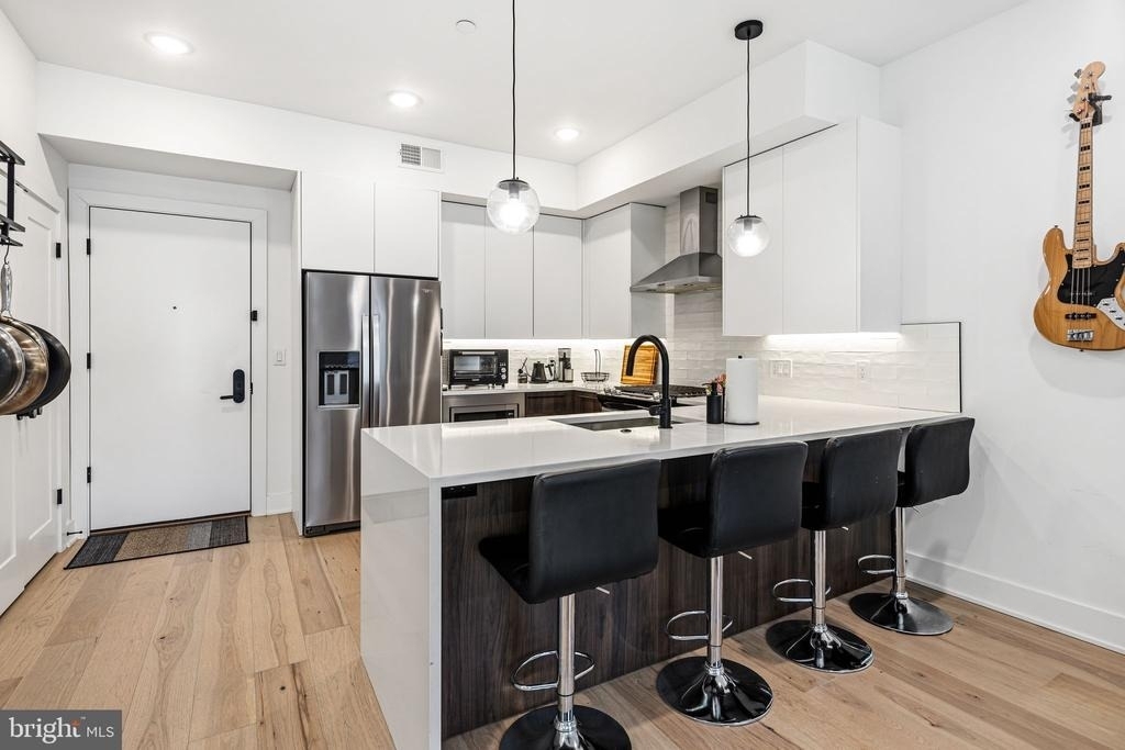 1723 Francis Street - Photo 2