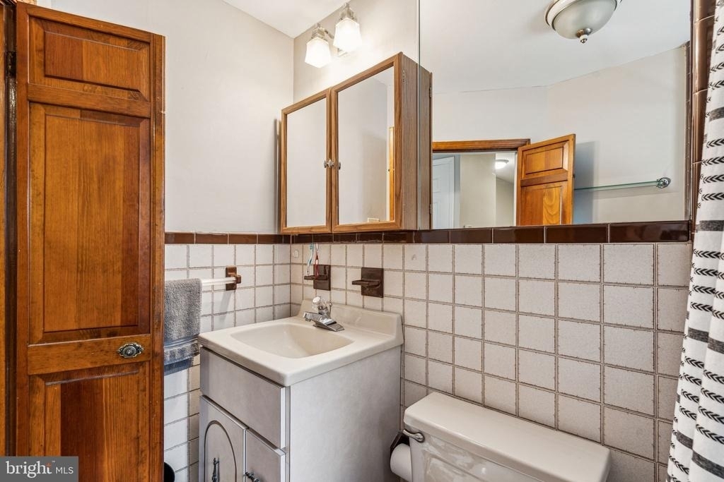 1007 Dickinson Street - Photo 11