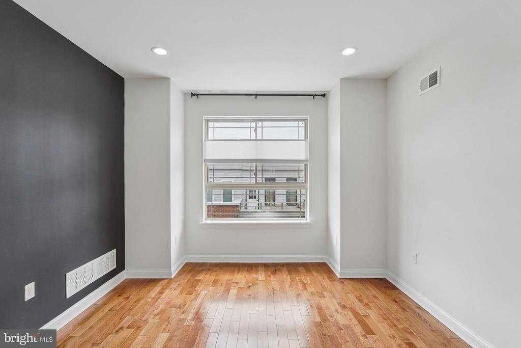 2241 Sears Street - Photo 16