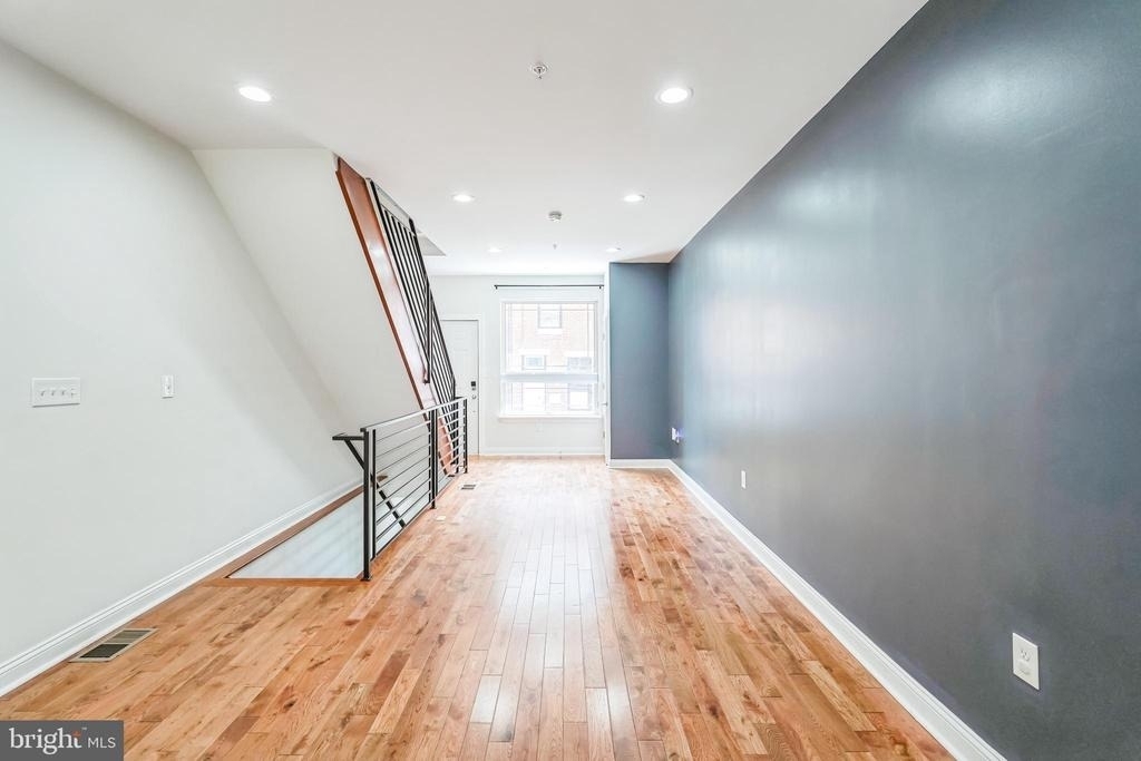 2241 Sears Street - Photo 1