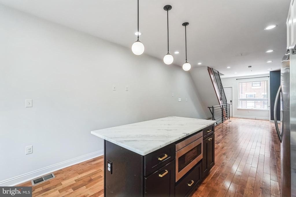 2241 Sears Street - Photo 9