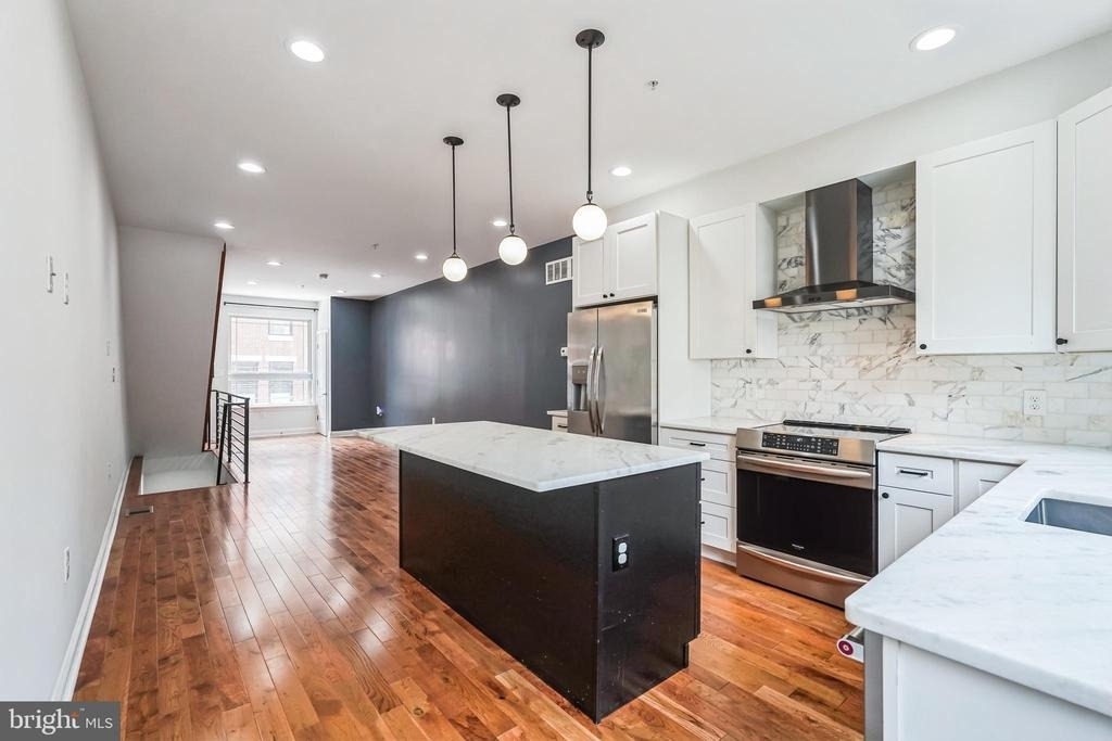 2241 Sears Street - Photo 7