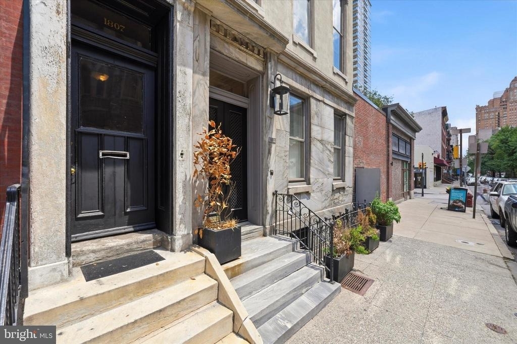 1807 Spruce Street - Photo 0