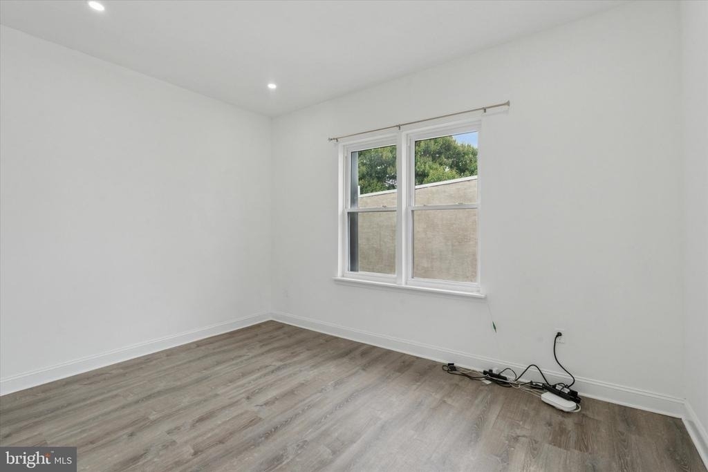1625 S 22nd Street - Photo 12