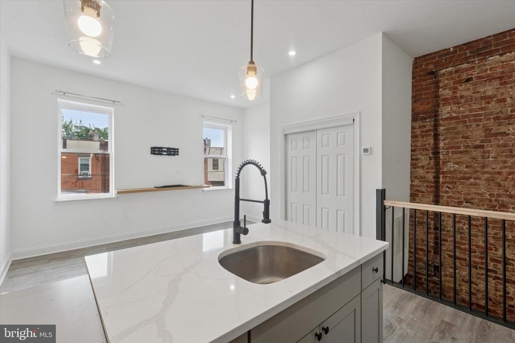 1625 S 22nd Street - Photo 4