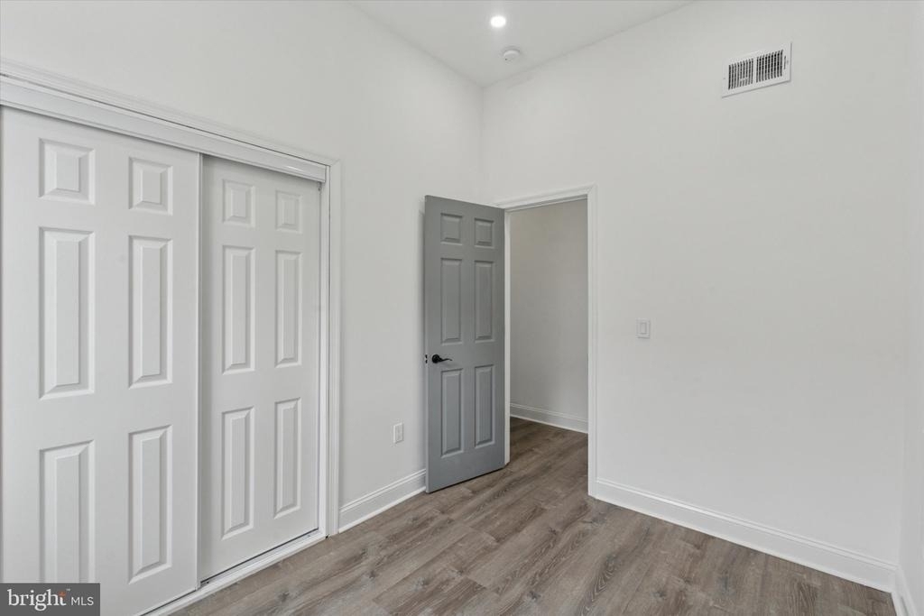1625 S 22nd Street - Photo 7