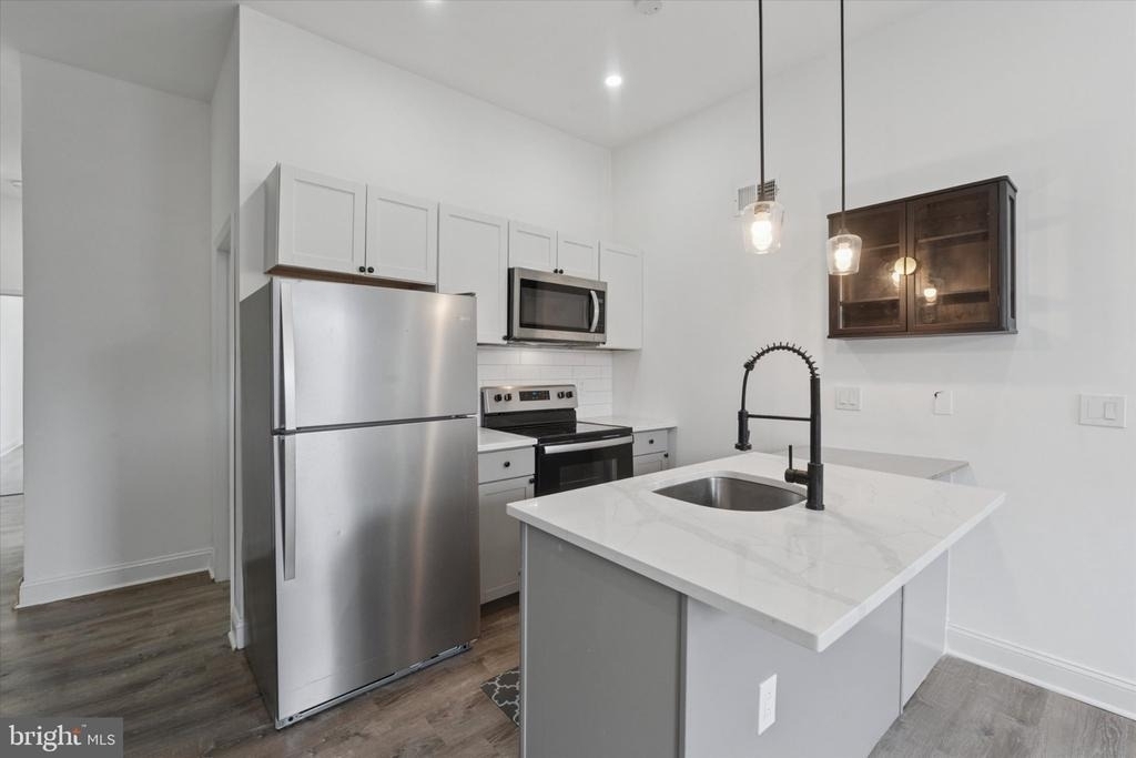1625 S 22nd Street - Photo 2