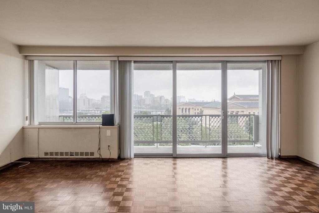 2401 Pennsylvania Avenue - Photo 7