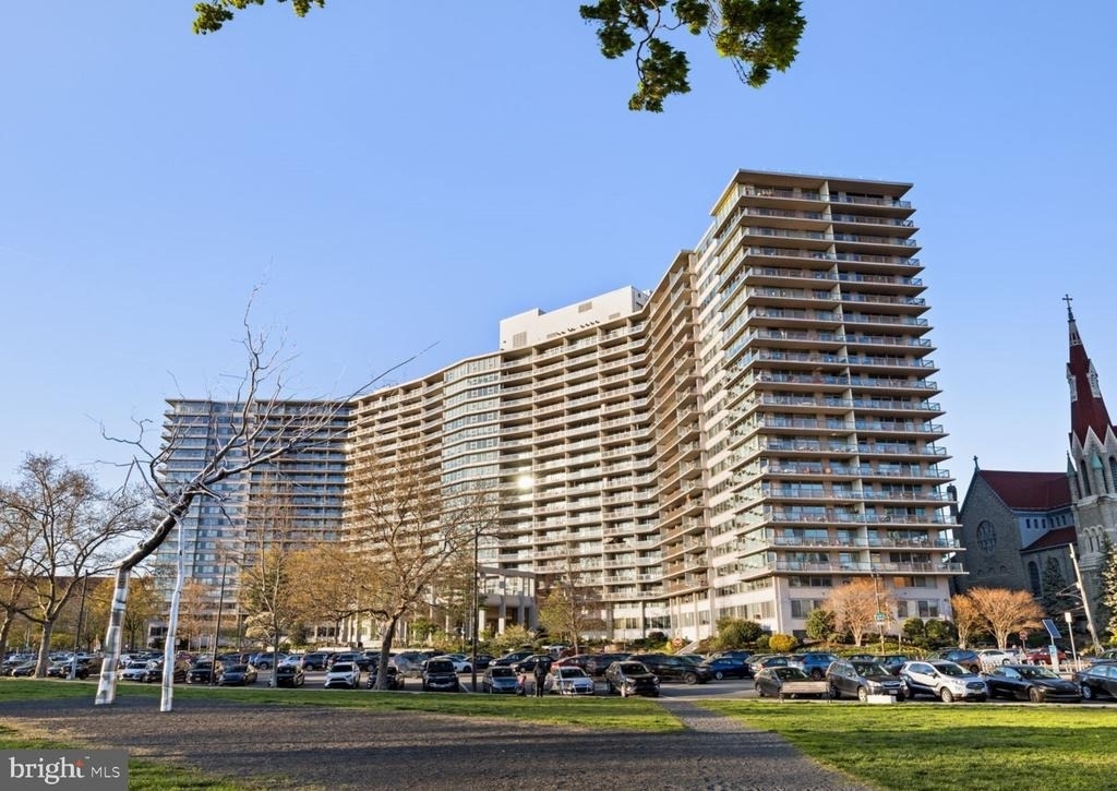 2401 Pennsylvania Avenue - Photo 0
