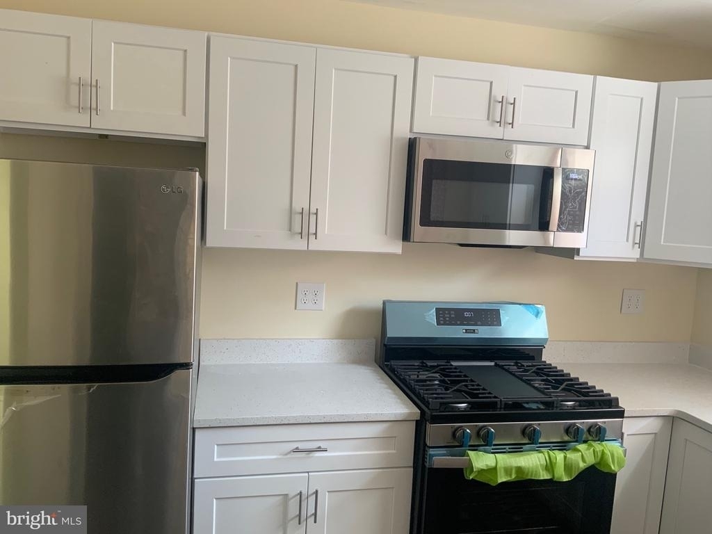6237 N Bouvier Street - Photo 7