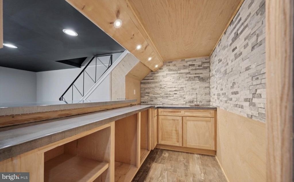 7256 Shalkop Street - Photo 11