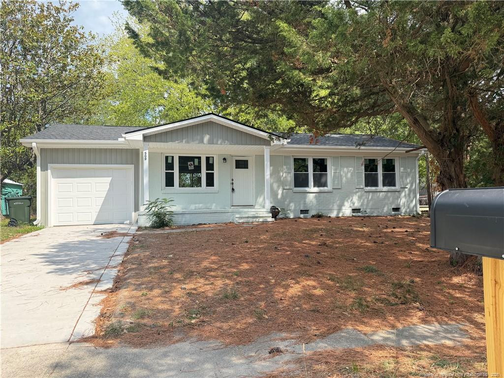 509 Mann Street - Photo 0