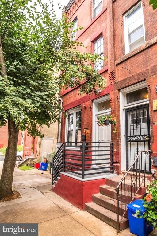 2149 N Uber Street - Photo 3