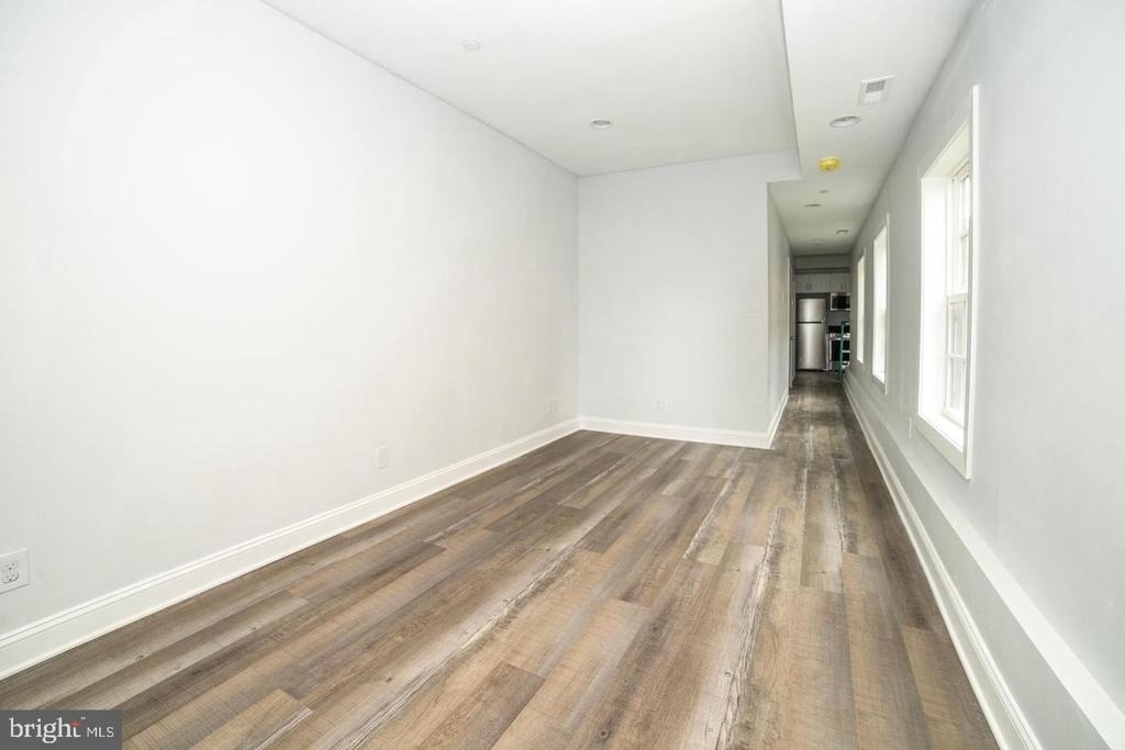 2149 N Uber Street - Photo 1