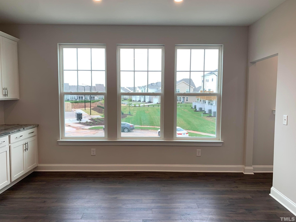 1211 Falling Rock Place - Photo 4