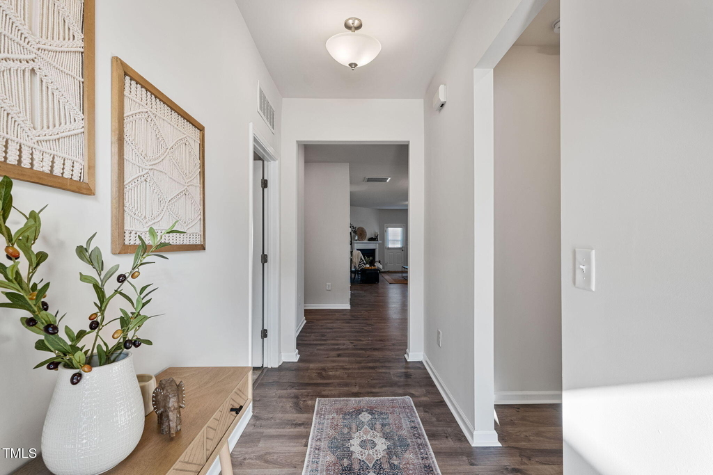 1008 Sandtrap Way - Photo 3
