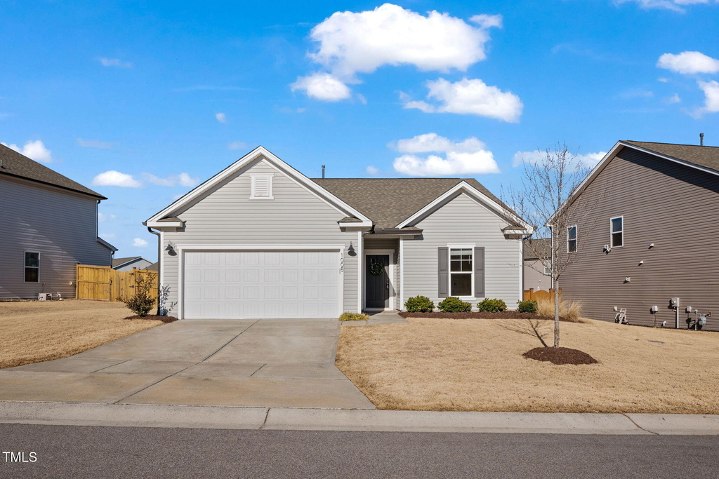 1008 Sandtrap Way - Photo 1