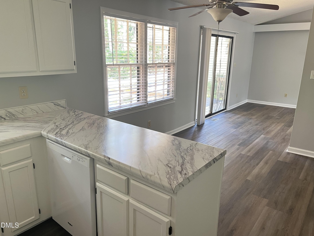 200 Lake Pine Drive - Photo 9