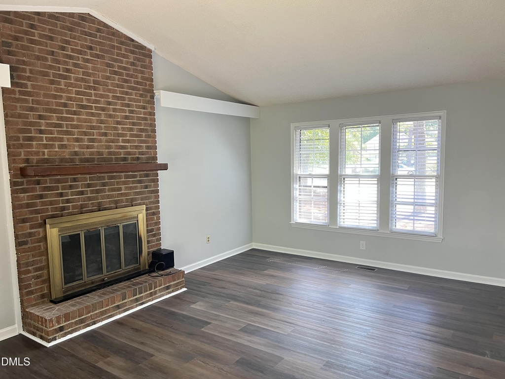 200 Lake Pine Drive - Photo 3